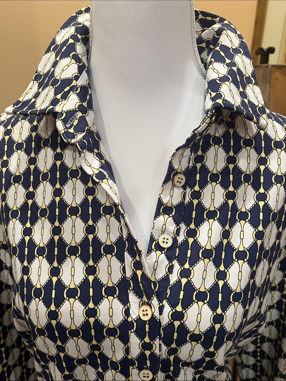 J McLaughlin Horsebit Pattern Blouse. Medium